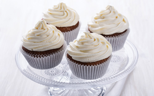 Mother’s Pumpkin Cupcakes with Orange Cream Cheese Frosting